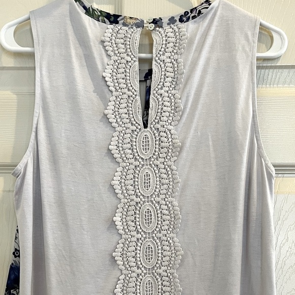 PALE SKY floral crochet top - Picture 6 of 7